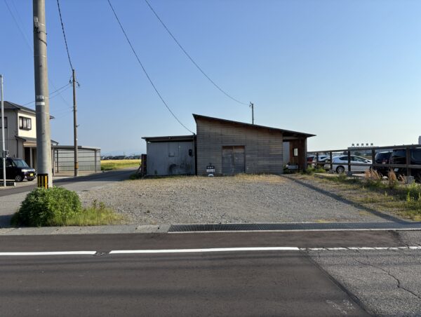 貸店舗・事務所・倉庫/白山市源兵島町/テナント
